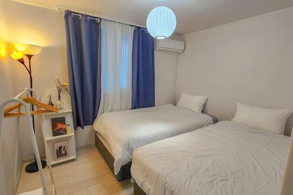 Hongdae Station House Seogyodong Appartement Seoel